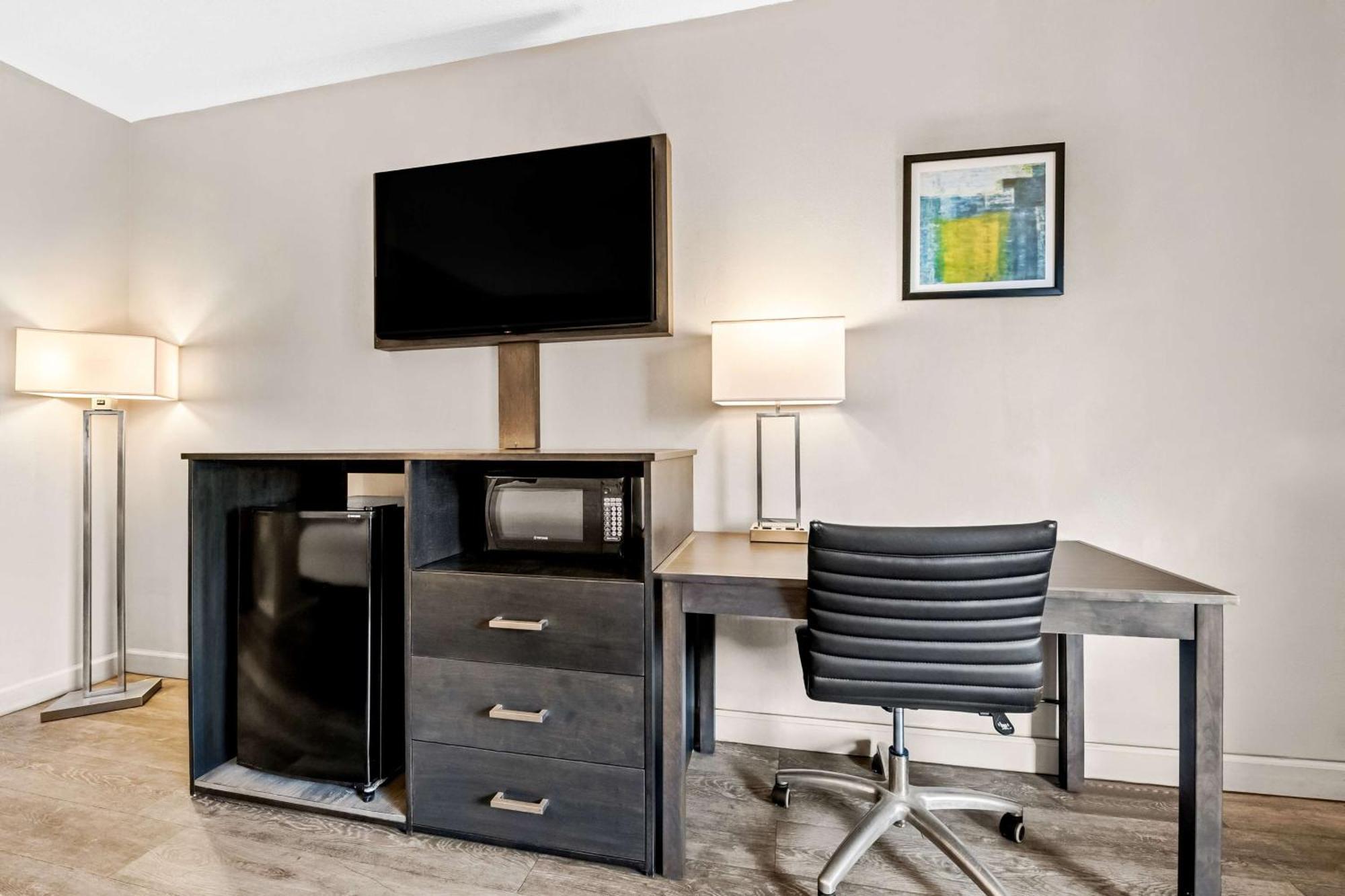 Surestay Plus Hotel By Best Western Southern Pines Pinehurst Екстериор снимка