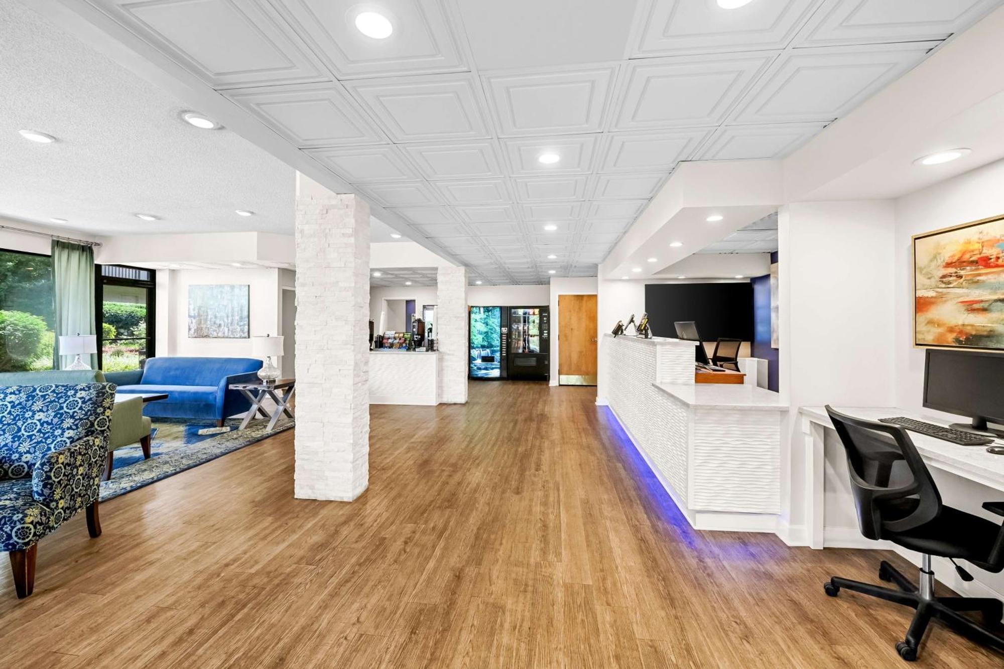 Surestay Plus Hotel By Best Western Southern Pines Pinehurst Екстериор снимка