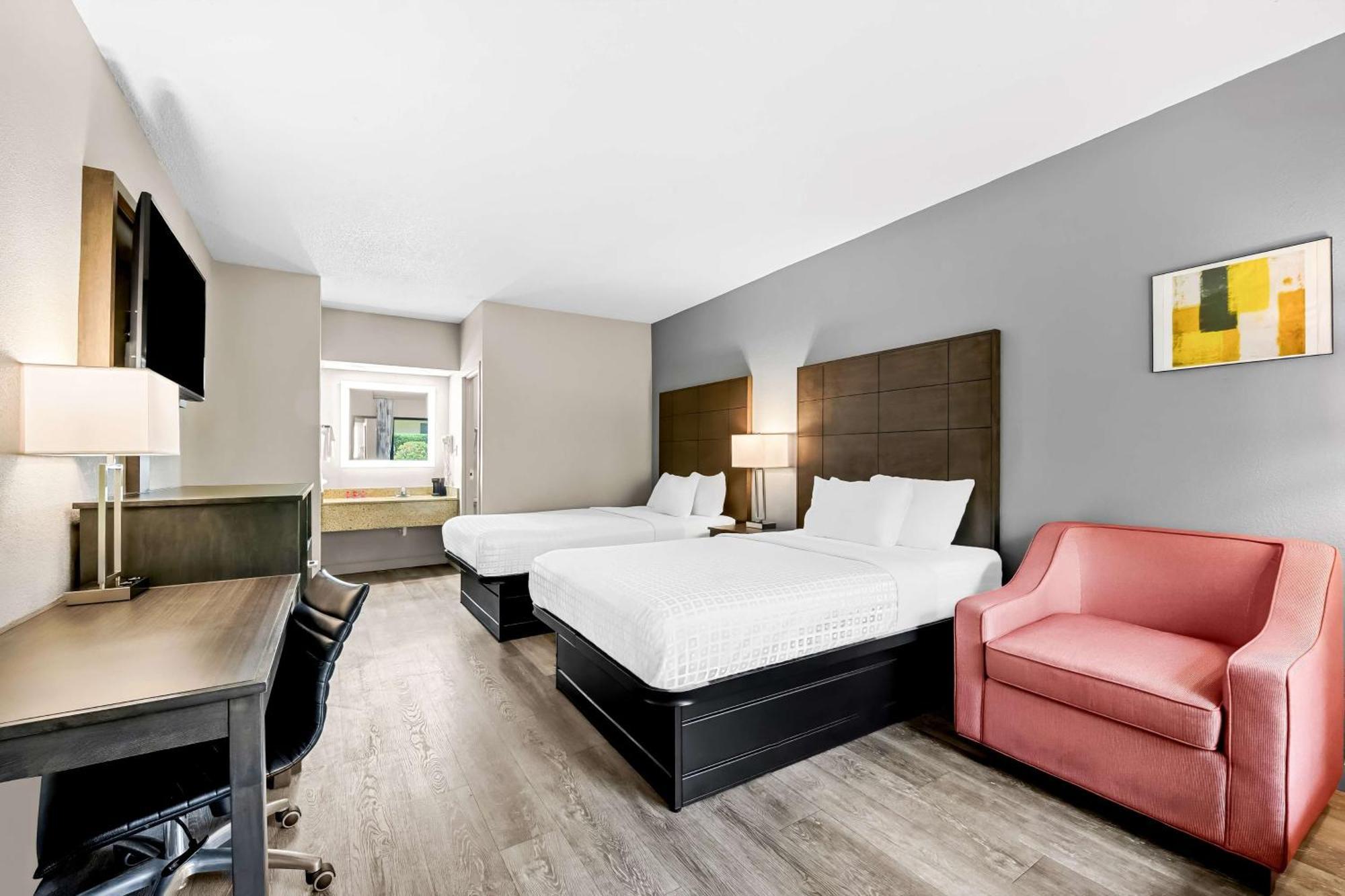 Surestay Plus Hotel By Best Western Southern Pines Pinehurst Екстериор снимка