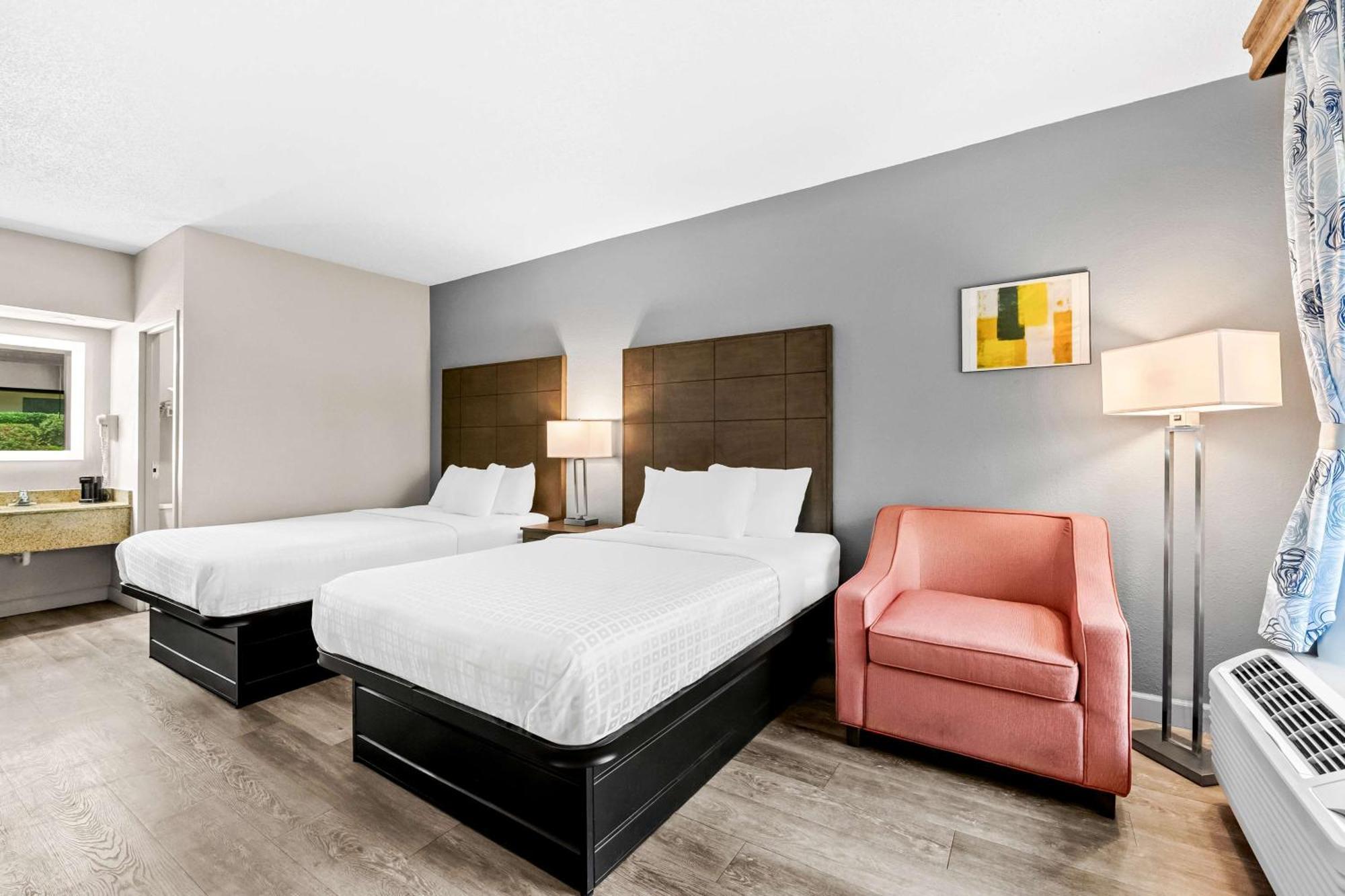 Surestay Plus Hotel By Best Western Southern Pines Pinehurst Екстериор снимка