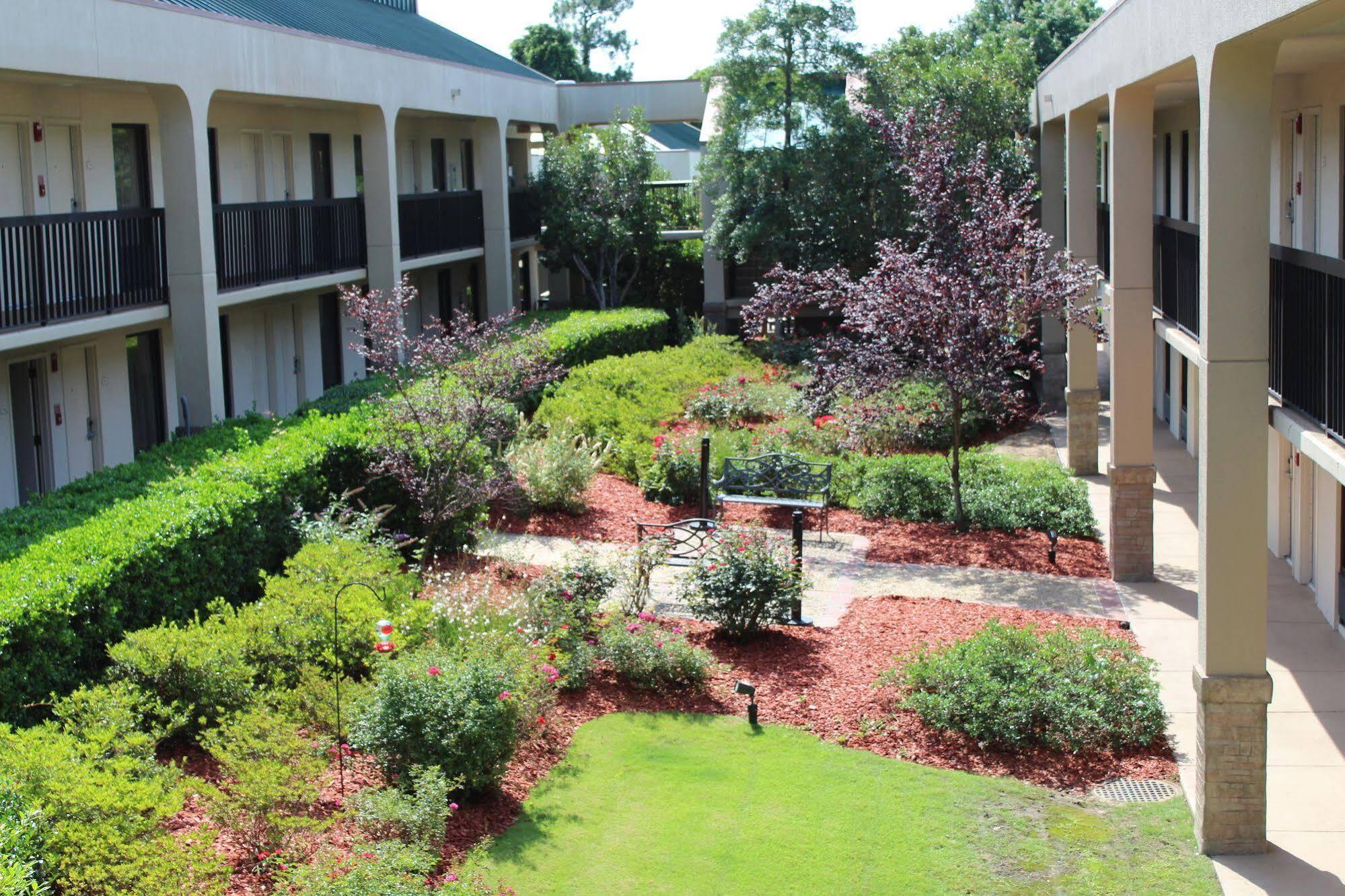 Surestay Plus Hotel By Best Western Southern Pines Pinehurst Екстериор снимка