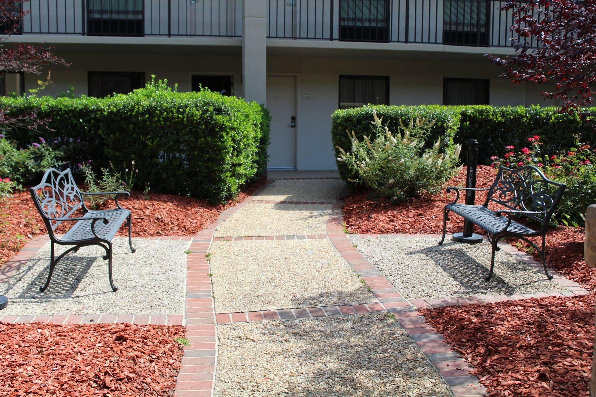 Surestay Plus Hotel By Best Western Southern Pines Pinehurst Екстериор снимка