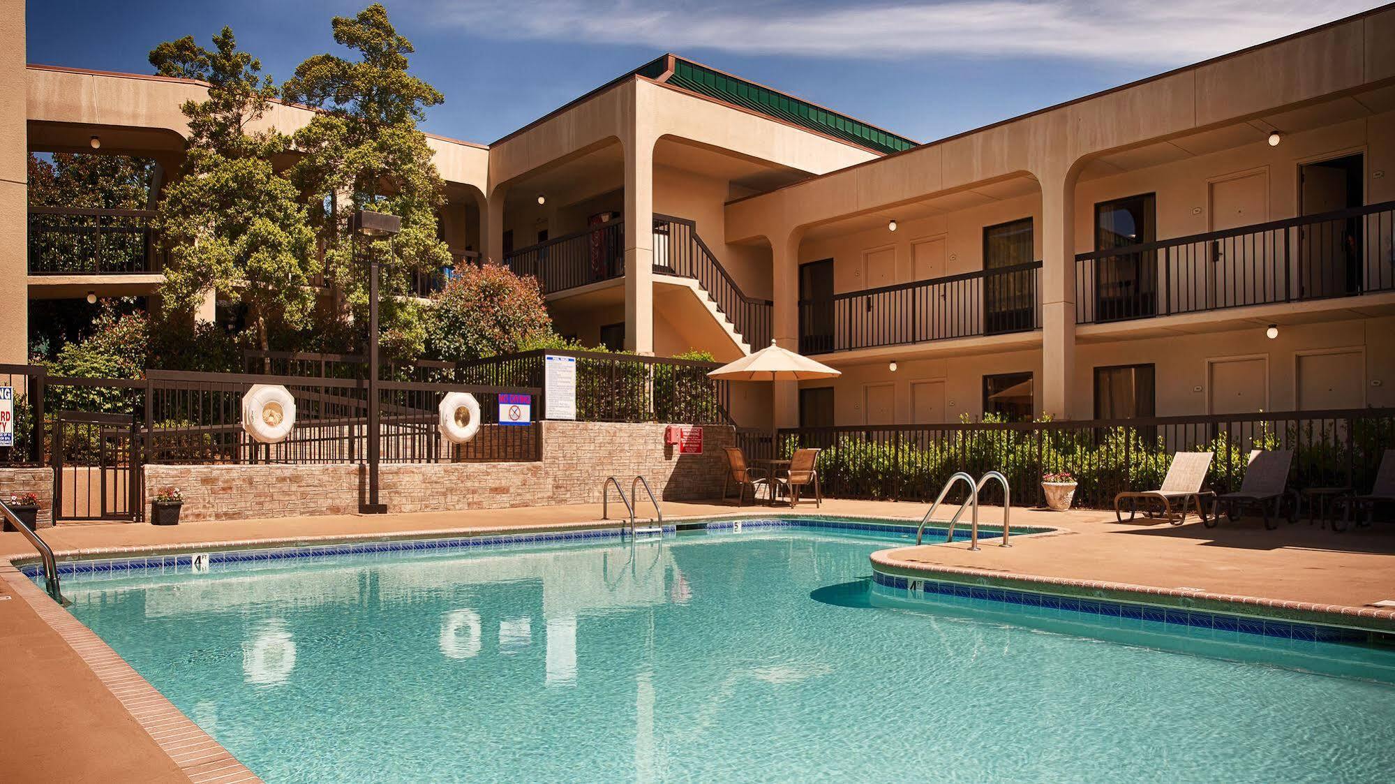 Surestay Plus Hotel By Best Western Southern Pines Pinehurst Екстериор снимка